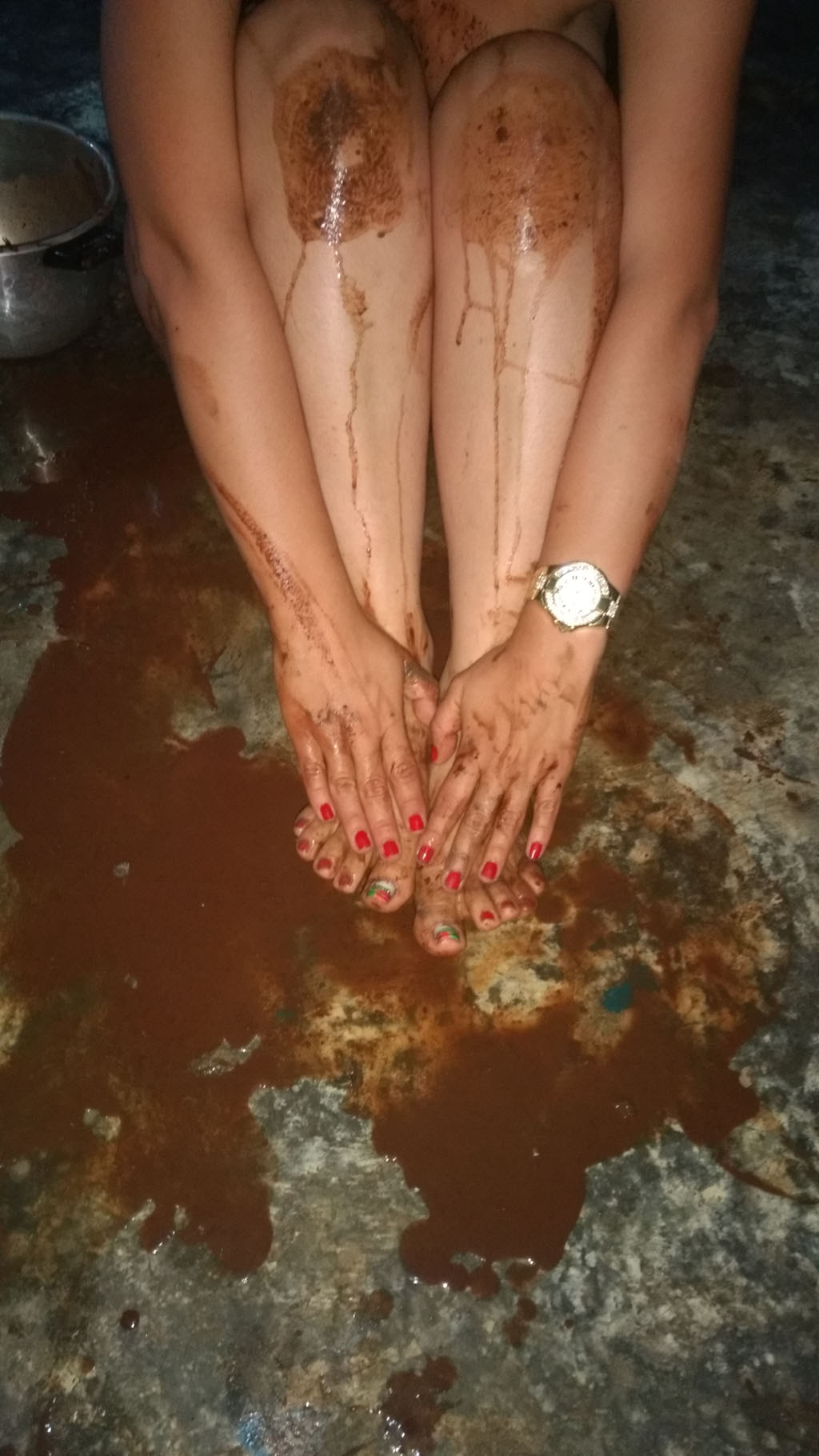 Dirty Feet Red Nails TattyDi