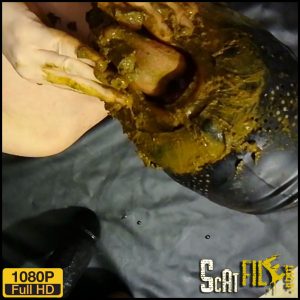 Mistress fucking and feeding her toilet sametime – Toiletslaveanddommes – (Full HD 1080) 30/10/2017