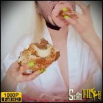 Delicious sandwich full of juicy shit – LinaScat – Scat Solo, Amateurs Scat